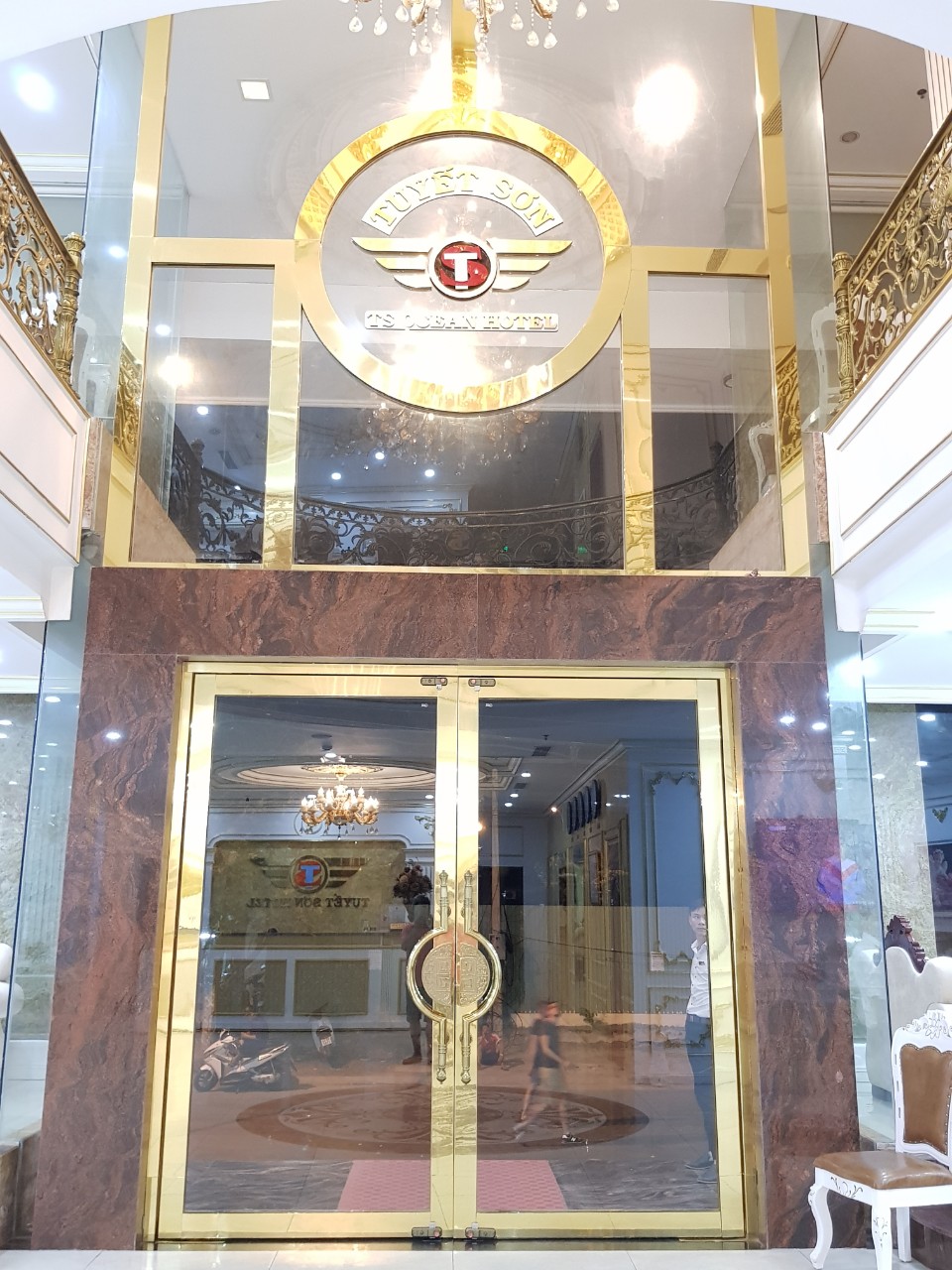 CỬA INOX LUXURY